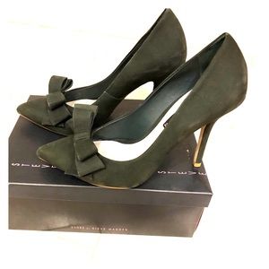 Forest Green “Steven” bow pumps